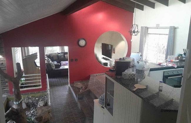 Fully Furnished Self Catering Home Away From Home - Foto 15