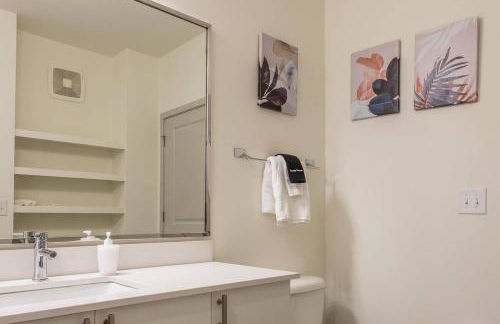 TWO Stunning Nulu CozySuites - Foto 16