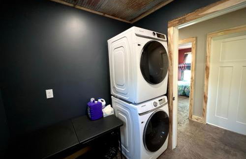 Designer Lake Cabin- HotTub, Sauna & Massage Chair - Foto 75