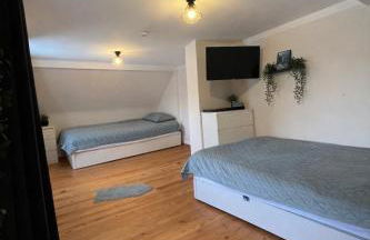 Modernes Haus mit Whirpool, Sauna, Kamin & Piano - Foto 11