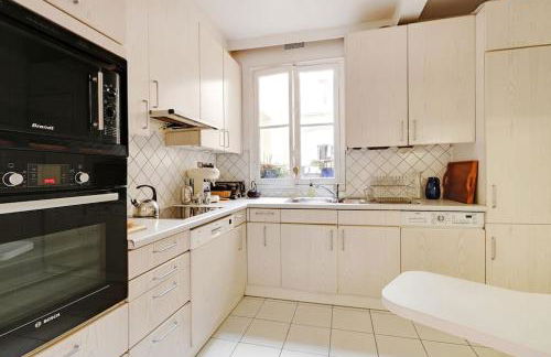 Séjour au pied de la tour Eiffel - Foto 8