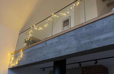 Rumiane pola - stodoła na Mazurach z widokiem na jezioro - Foto 37