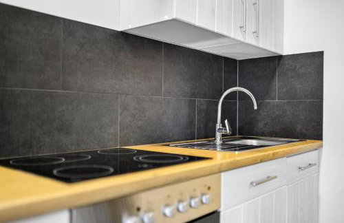 JUNIPRO Luxury Apartments - Photo 49