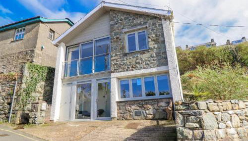 Hafod Y Bryn - Photo 1