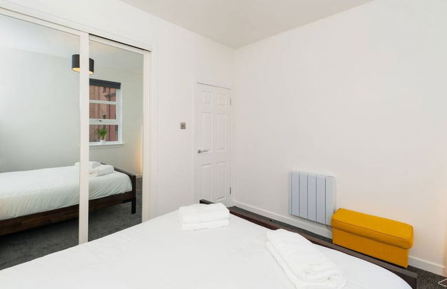 Bissets Bond - Converted Warehouse - Photo 17