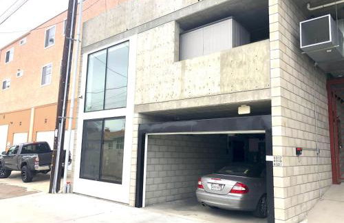 Modern 2 Bdrm w/Parking in the Heart of Hillcrest - Foto 12