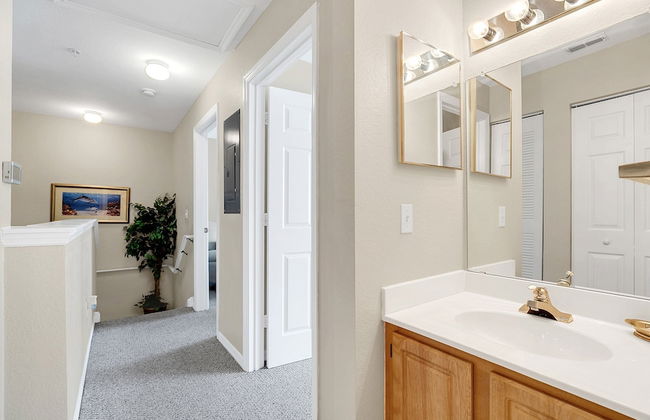 Modern & Comfy 20min to Disney Queenbeds - Photo 13