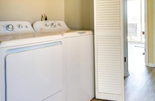 Charming Surf City Beach House - Walk to Ocean! - Foto 12