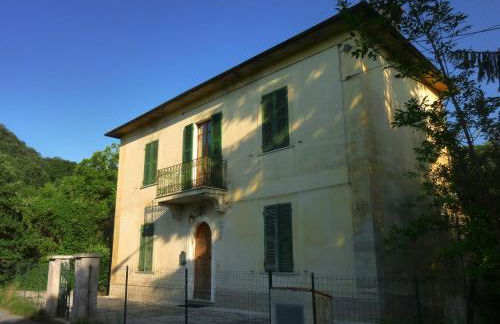A House In Tuscany - Photo 1