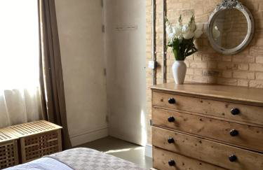 Basils Bolthole - Foto 2