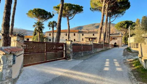 Tranquil Location With Views of Lake Trasimeno! - Photo 5