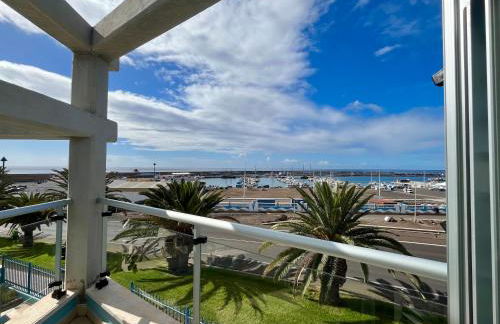 Blue Port House - Photo 1