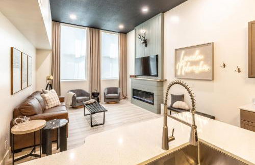 Boutique 1BR Condo - Walk to Memorial Stadium - Historic Hayward Place - Foto 2