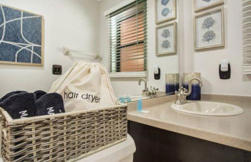 Family Friendly Pool Paradise Retreat Near Beaches - Foto 12