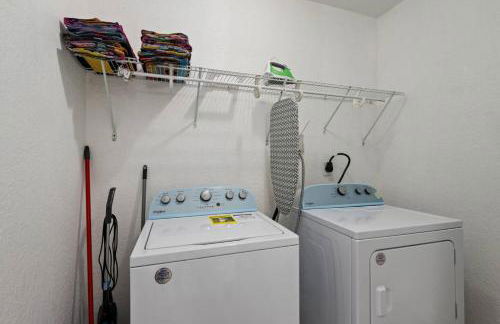 Sunny Auburndale Retreat with Pool - Photo 22