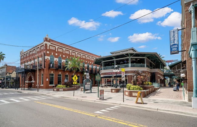 NEW The Humidor - 2 Epic Ybor Townhomes - Foto 56