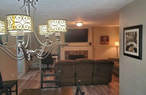 9 beds 3ba close to Downtown SLC, Gigabit Wi-Fi - Foto 24