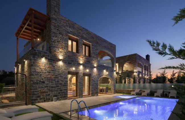 Turtulli Castle Stone Villa 2 - Private Pool Oasis - Foto 1