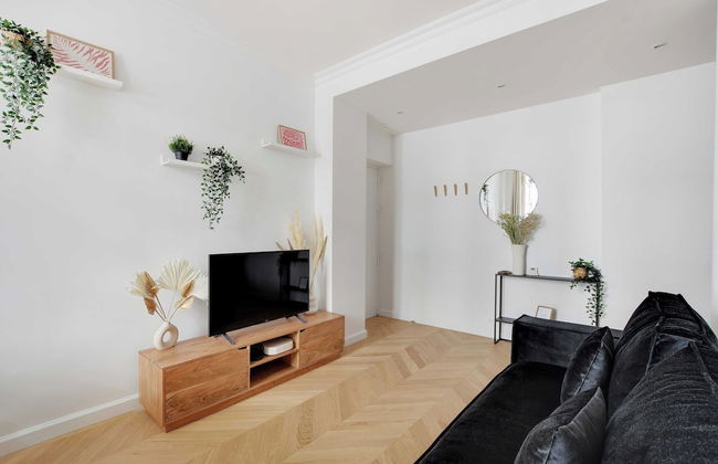 Elegant Apartment -2br/6p - Pere Lachaise - Photo 10