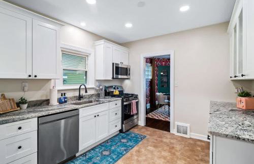 Hot Tub Ping Pong Sleeps 9 Retro Fun - Foto 2