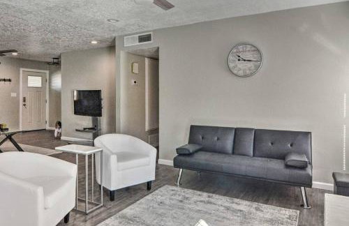 Modern Mountainside House - Photo 15