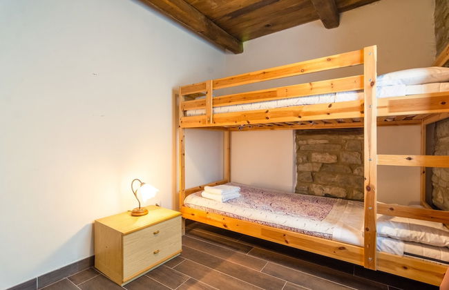 Beautiful Apartment in Sestino With Garden - Photo 12