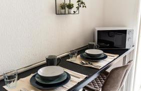 Zentral, nähe HBF, Supermarkt, Bahn vor Ort - Foto 7