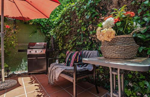 Seaside 3 bedroom Townhouse in San Pedro close to the Beach with private Garden - Photo 16