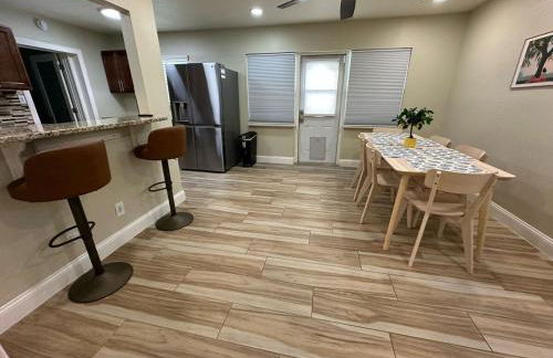 Heated Pool, Sleeps 8, 4bedroom - Foto 10