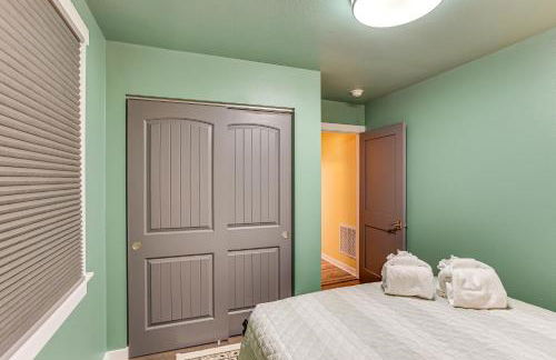 2 Mi to Dtwn Tacoma Charming Home with Deck and Yard! - Foto 14