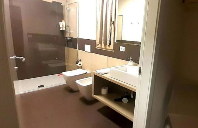 Apartment in Iseo With Pool - Photo 11