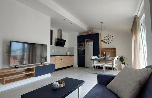 Lavandula 2 - Photo 1