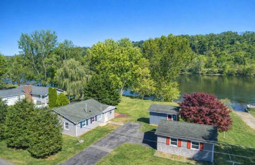 New River Riverfront , Hot Tub & Canoes, Trophy Muskie Fishing , Near VT - Foto 43