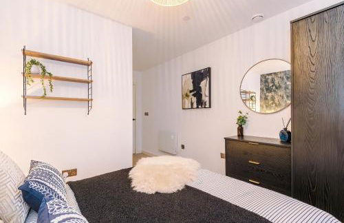 Stylish 2-Bed Apartment - Prime Leeds City Centre - Foto 20