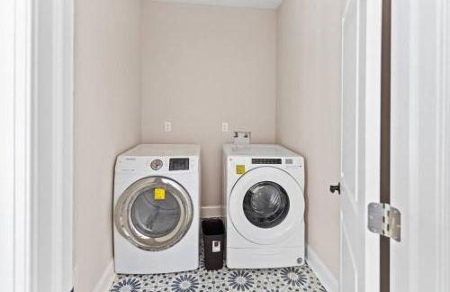 Renovated Beach Block 7BR North Beach Atlantic City - Steps to Beach & Casino - Foto 2