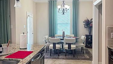 Bungalow BlissYour Luxurious Home Away from Home - Photo 3