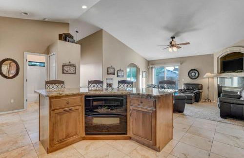 Mountainside View Firepit & Hot Tub - Foto 14