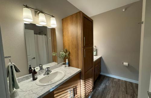 Unwind in Style at Fargo's Hidden Gem! #102 - Foto 35