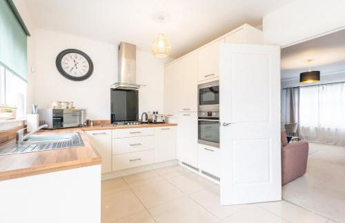 Convenient & cosy 3 bed house - Foto 6