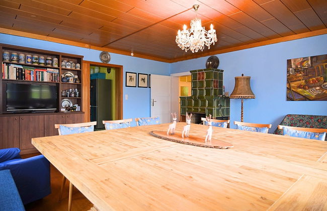 Spacious Villa near Forest in Buchet - Photo 29