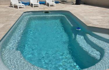 Villa wifi 8 à 10 personnes BBQ piscine situation centrale à Cuges les pins Sainte Baume 2km OK Corral 20km Marseille centre 20km Var - Foto 28