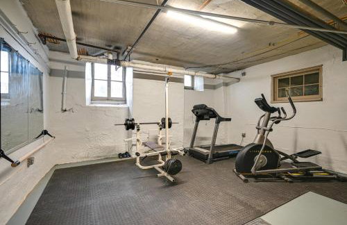 Historic Chambersburg Home with Pool and Game Rooms! - Foto 37