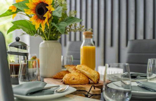 Jodi's Bungalow - Garden and Parking - Foto 18