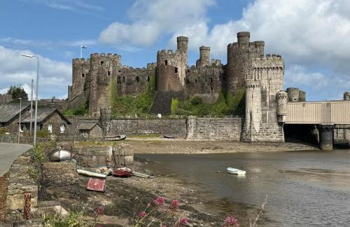 Benarth Lodge uniquely situated hideaway in Conwy - Foto 3