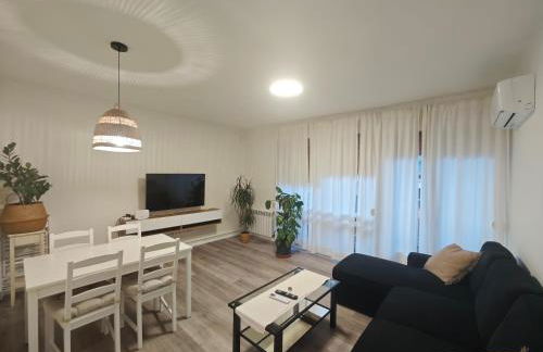 Encantador Apartamento en el Corazón de Tremp - Foto 2