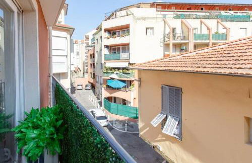 L44 1BDR Flat 10mins walk to port/Balcon, Parking, AC - Foto 11