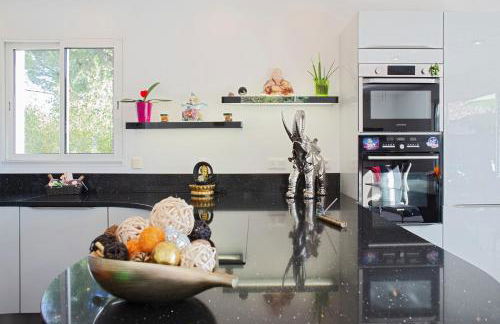 Belle Villa moderne avec piscine et jardin - Foto 9