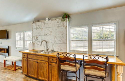 6 Mi to Clift Farm! Pet-Friendly Guesthouse - Foto 9