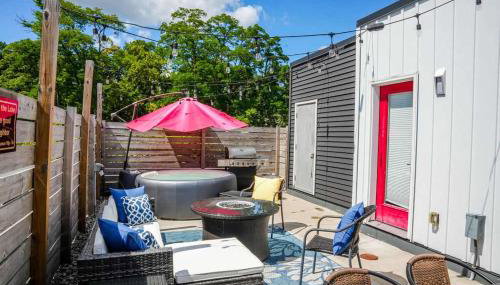 Eclipse Hot tub and billiards in Downtown Geneva - Foto 2