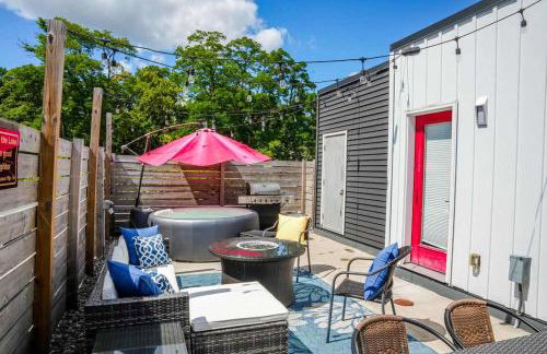 Eclipse Hot tub and billiards in Downtown Geneva - Foto 2